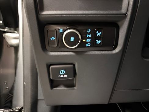 Used 2024 Ford F150 STX image 34