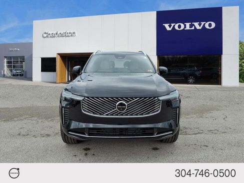 Used 2026 Volvo XC90 B6 Plus w/ Protection Package AWD/4WD image 8