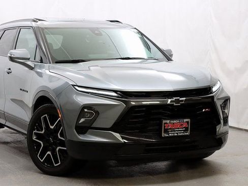 Used 2024 Chevrolet Blazer RS w/ Driver Confidence II Package image 3