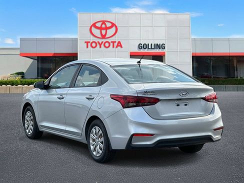 Used 2018 Hyundai Accent SE FWD image 4