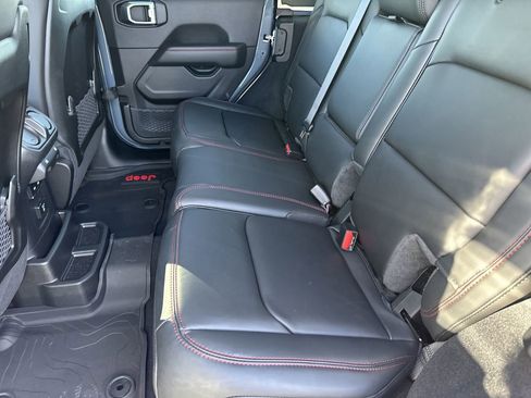 New 2026 Jeep Wrangler Unlimited Rubicon image 17