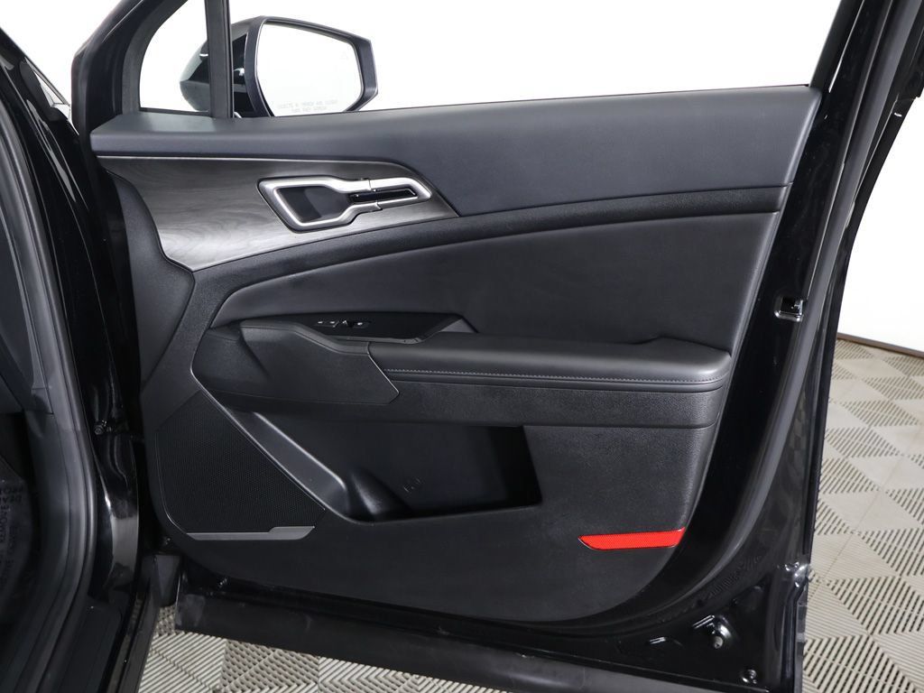 Certified 2024 Kia Sportage X-Line w/ X-Line Premium Package AWD/4WD image 26