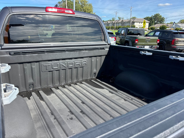Used 2020 Toyota Tundra Limited w/ Limited Premium Package AWD/4WD image 29