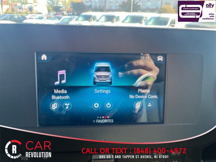 Used 2024 Mercedes-Benz Sprinter 2500 w/ Acoustic Package image 17
