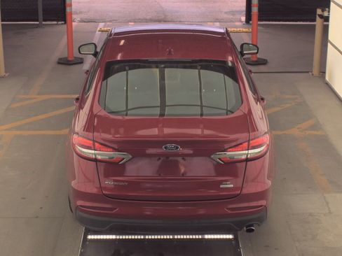 Used 2020 Ford Fusion SE image 6
