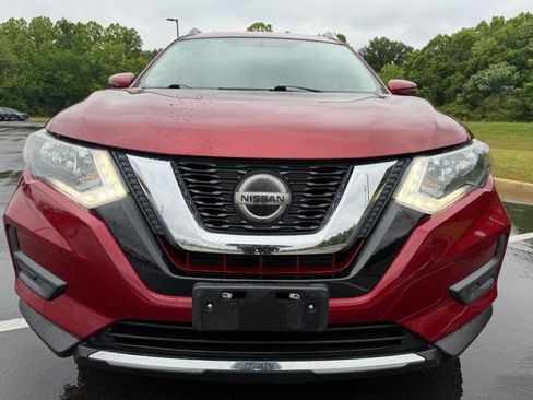 Used 2018 Nissan Rogue SV FWD image 5