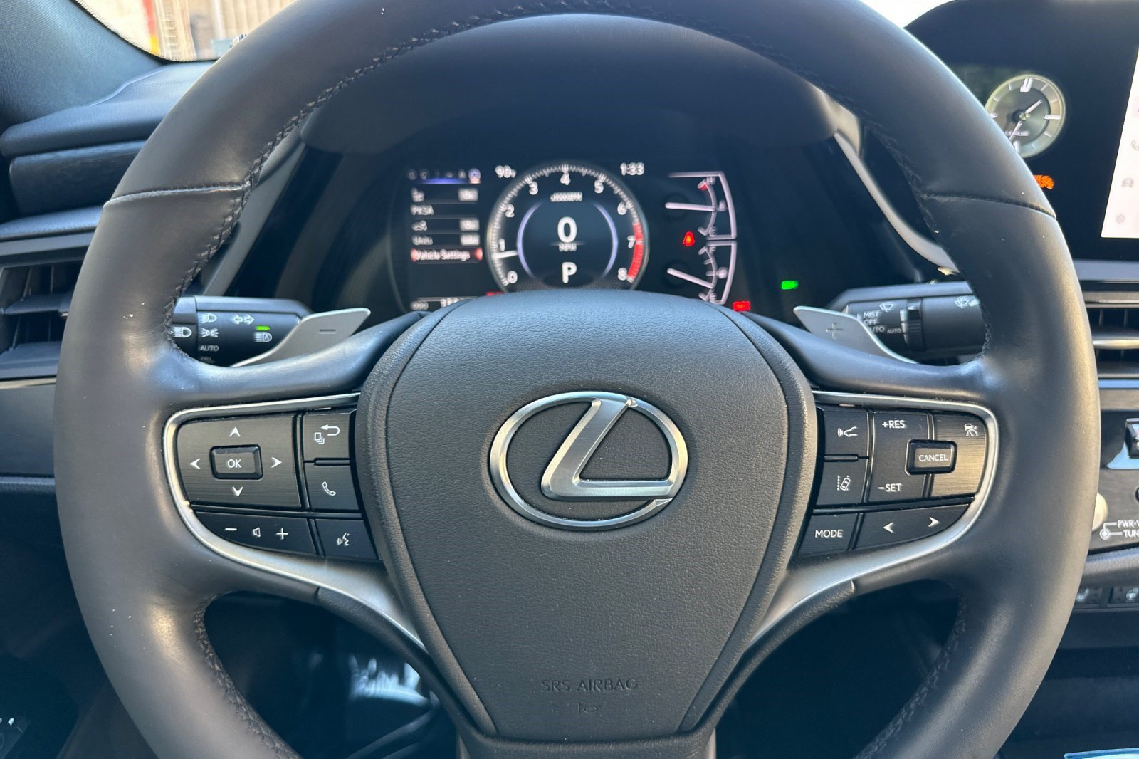 Certified 2024 Lexus ES 350 w/ Premium Package FWD image 11