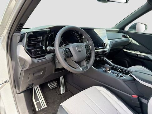 New 2026 Lexus TX 500h AWD image 28