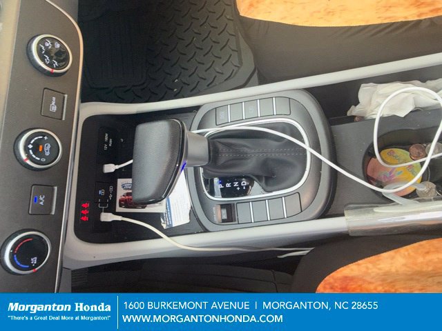 Used 2025 Hyundai Kona SE FWD image 5