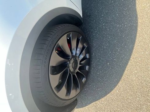 Used 2021 Tesla Model Y Performance AWD/4WD image 12