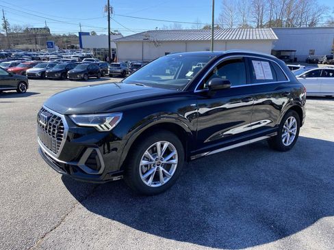 Used 2024 Audi Q3 2.0T Premium image 9