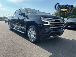 Used 2023 Chevrolet Silverado 1500 High Country w/ High Country Premium Package AWD/4WD video 1