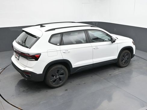 Used 2026 Volkswagen Taos S FWD image 31