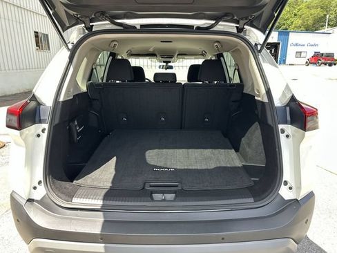 Used 2023 Nissan Rogue SV AWD/4WD image 21