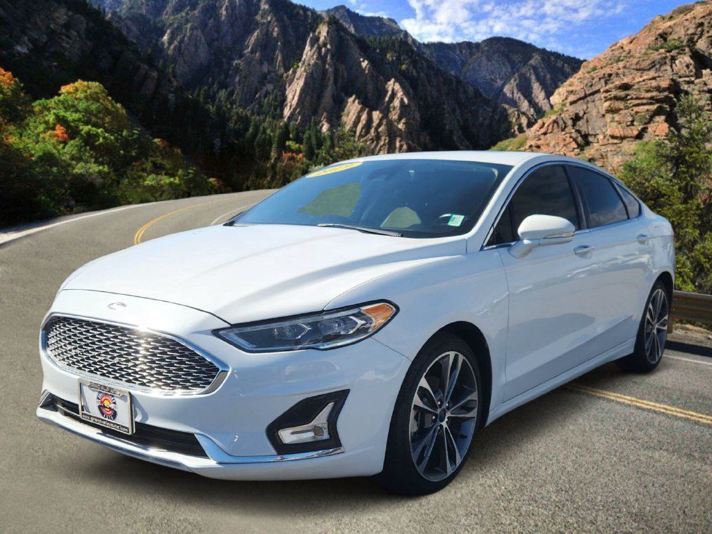 Used 2019 Ford Fusion Titanium FWD image 5
