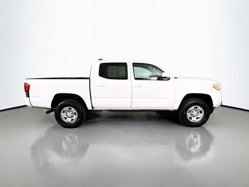 Certified 2023 Toyota Tacoma SR AWD/4WD image 9
