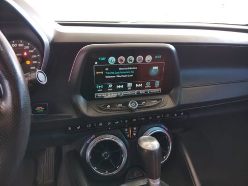 Used 2016 Chevrolet Camaro SS RWD image 29