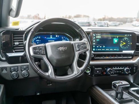 Used 2022 Chevrolet Silverado 1500 RST w/ Z71 Off-Road Package image 13