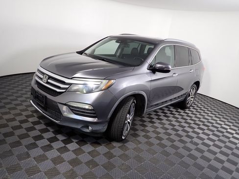 Used 2016 Honda Pilot Elite image 14
