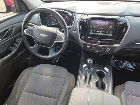 Used 2018 Chevrolet Traverse LT AWD/4WD image 32