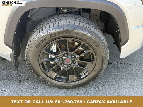 Used 2025 Toyota Tundra SR5 w/ SR5 Premium Package AWD/4WD image 11