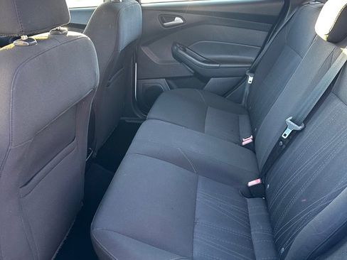 Used 2015 Ford Focus SE image 9