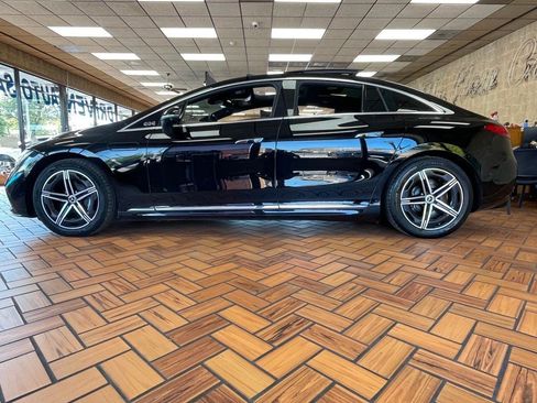 Used 2023 Mercedes-Benz EQE 500 4MATIC Sedan image 5