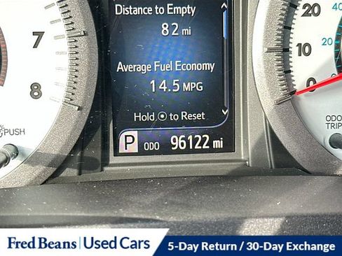 Used 2016 Toyota Sienna SE Premium w/ Four Season Floor Mat Package FWD image 16