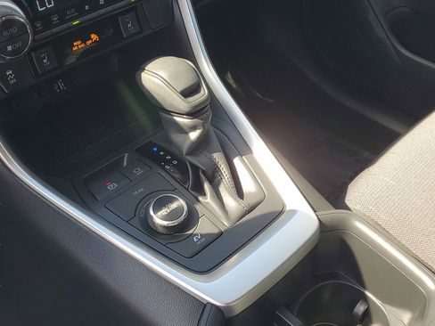 Certified 2025 Toyota RAV4 XLE w/ Convenience Package image 18