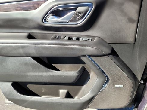 Used 2024 Chevrolet Suburban LT image 20