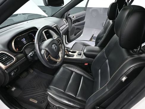 Used 2017 Jeep Grand Cherokee Limited w/ Trailer Tow Group IV AWD/4WD image 21