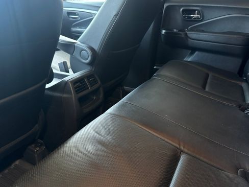 Certified 2019 Honda Ridgeline RTL-T image 8