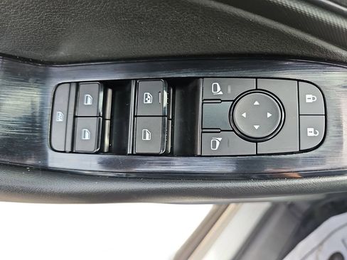 Used 2024 Nissan Rogue S FWD image 27