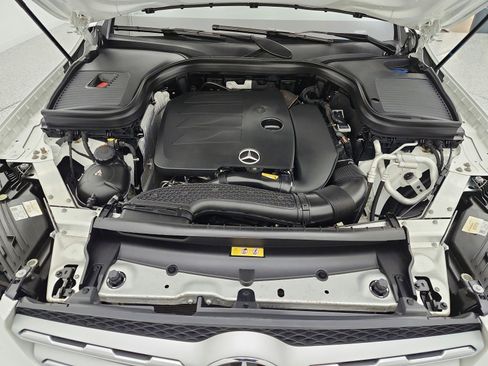 Used 2021 Mercedes-Benz GLC 300 image 23