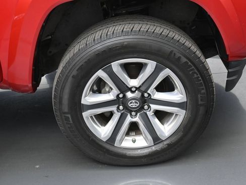 Used 2019 Toyota Tacoma Limited AWD/4WD image 35