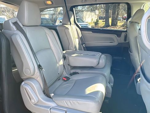 Used 2018 Honda Odyssey EX-L image 13