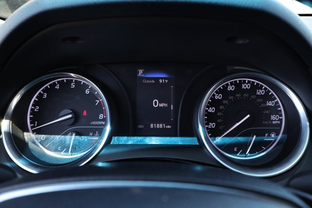 Used 2018 Toyota Camry SE FWD image 11
