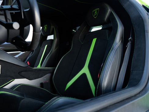 Used 2019 Lamborghini Aventador SVJ image 25