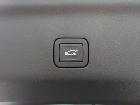 Used 2026 GMC Yukon Denali w/ Denali Reserve Package image 48