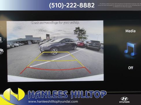 Used 2025 Hyundai Elantra SEL image 25