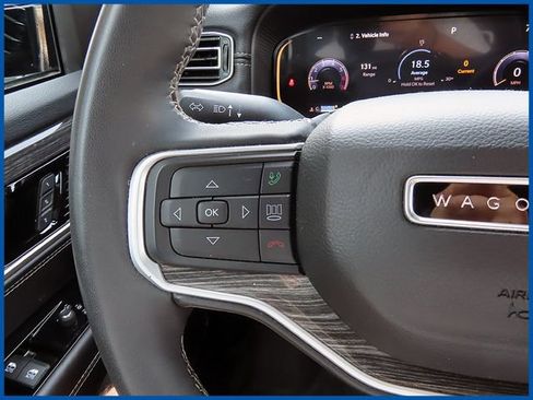 Certified 2022 Jeep Wagoneer Series II AWD/4WD image 18