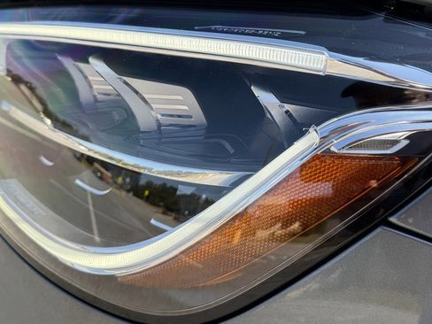 Used 2021 Mercedes-Benz GLC 300 4MATIC w/ AMG Line image 36