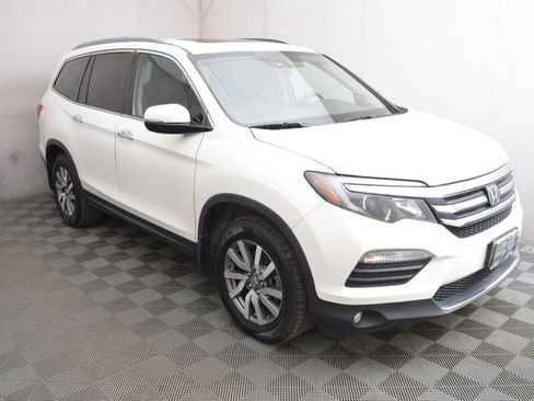 Used 2018 Honda Pilot Elite image 3