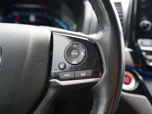 Used 2018 Honda Odyssey Elite image 12