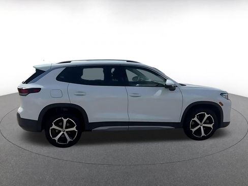 Used 2026 Volkswagen Tiguan SE AWD/4WD image 16