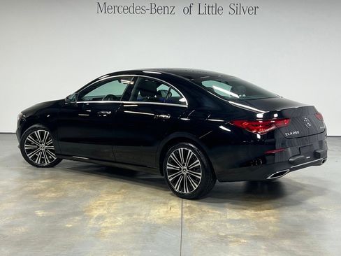 Used 2023 Mercedes-Benz CLA 250 4MATIC image 3