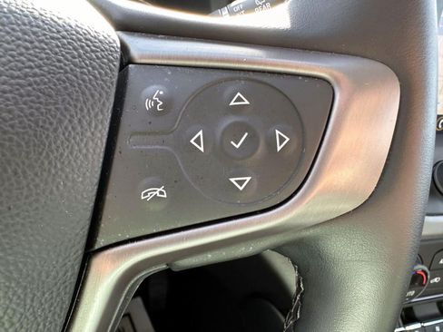 Used 2023 GMC Acadia AT4 w/ Technology Package AWD/4WD image 19