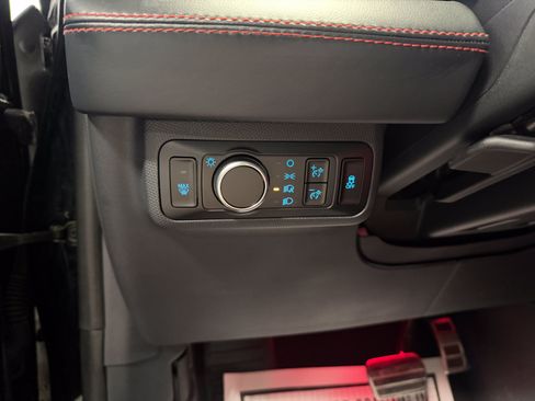 Used 2025 Ford Mustang Mach-E Premium w/ Sport Appearance Package AWD/4WD image 18