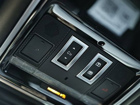 New 2026 Land Rover Range Rover Velar S image 50