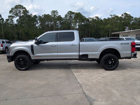 Used 2024 Ford F350 Lariat w/ Black Appearance Package AWD/4WD image 47